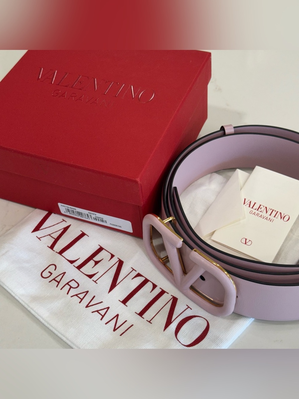 Valentino VLogo Water Lilac Leather Belt with Gold-Tone Hardware - Picture 6 of 7